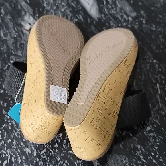 BRAND NEW SKECHERS WOMEN'S BEVERLEE -BRUNCH HOUR SANDAL - Picture 14 of 14